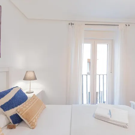 Taosa - Baskeyrentals Apartman *